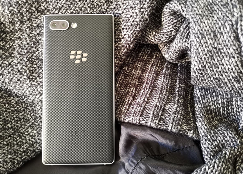 Illustration for article titled Blackberry KEY2: lo bueno, lo feo y lo malo de un móvil que te hará volver a amar el teclado físico
